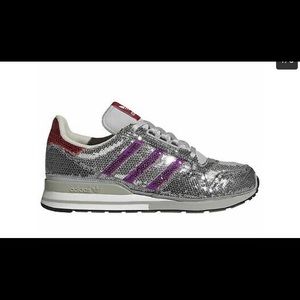 Adidas woman’s sz8